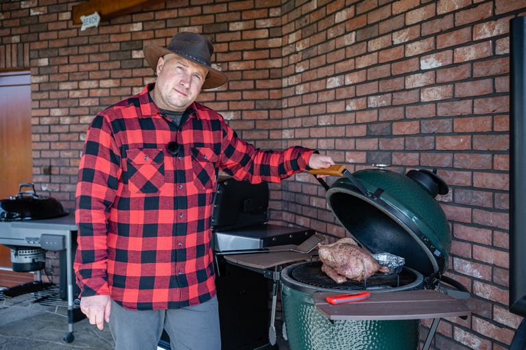 big green egg gril